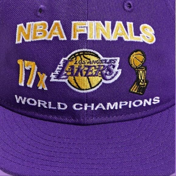 New Era UO Exclusive Los Angeles Lakers Hat Cap - Picture 4 of 6